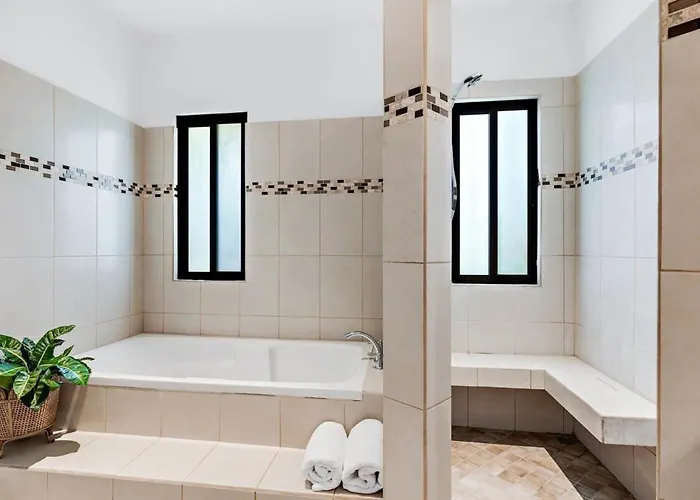 Luxury 4br House With Private Pool Next To The 5 Nights Minimum Villa